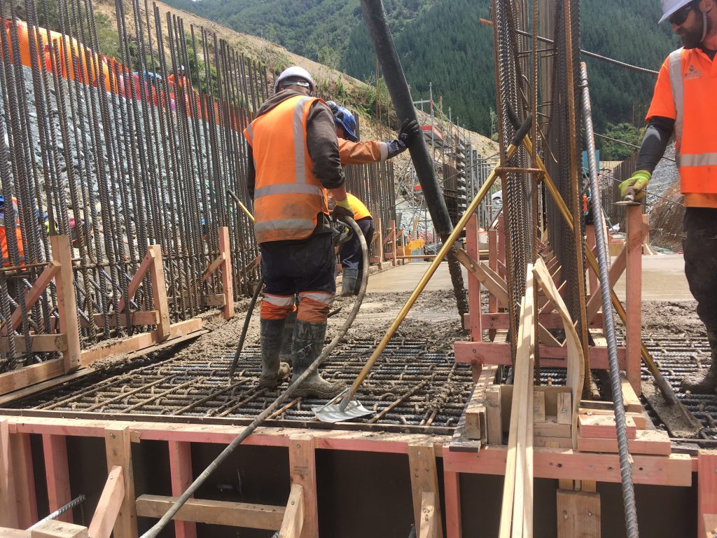 Culvert cut - Second structural concrete pour. – Waimea Water